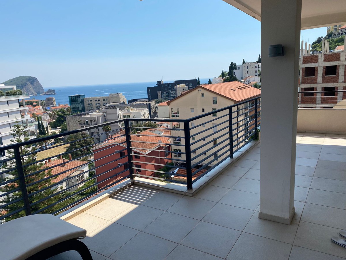 Luksuzan dvosoban stan sa pogledom na more, Budva, Gospoština